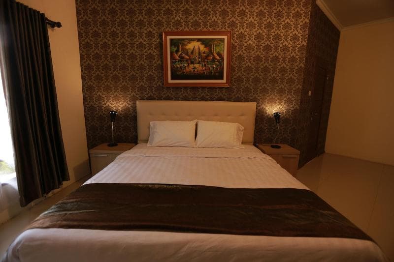 Aleyra Hotel And Villa Garut main