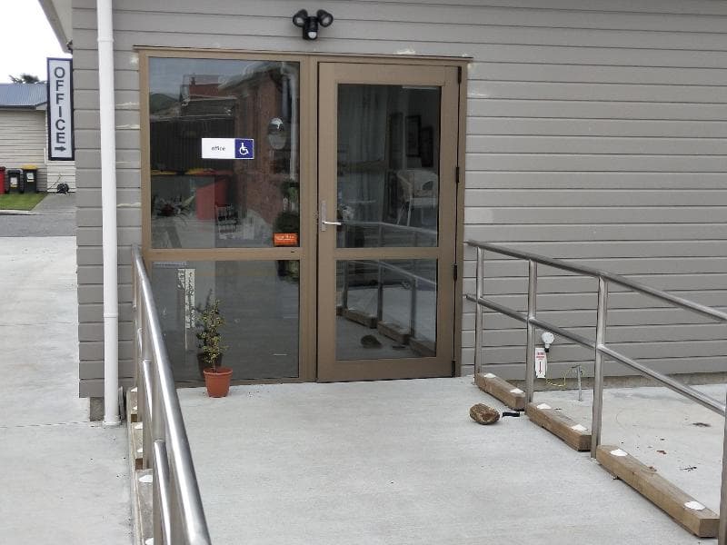 Stopforths Premium Accommodation 5