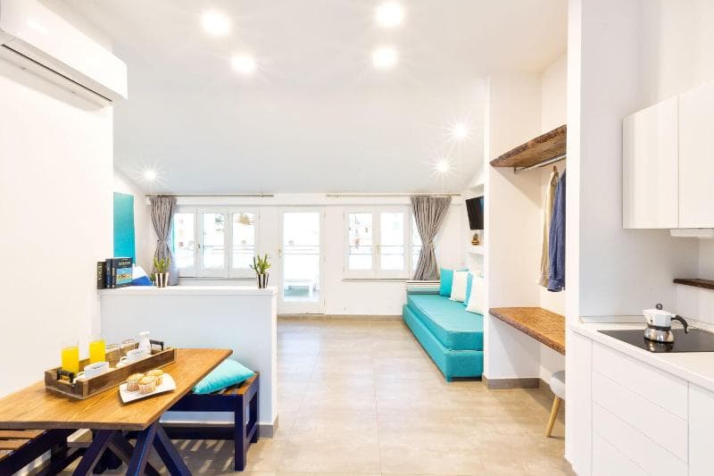Boutique Suites 186 5