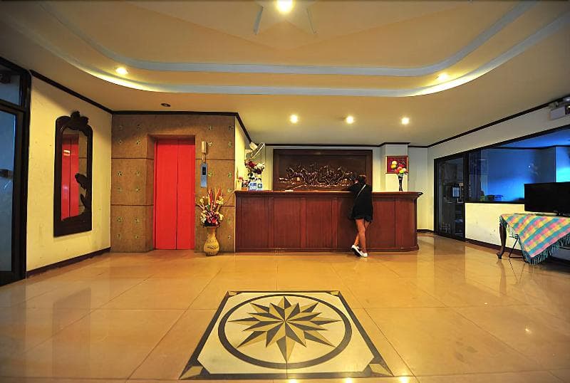 B.P. Grand Service Apartment 3