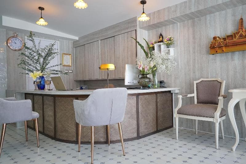 The Qube Fifty Hotel 4