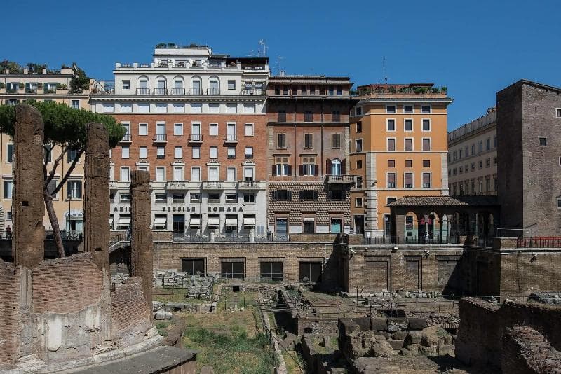 Pantheon Caesar Relais 4