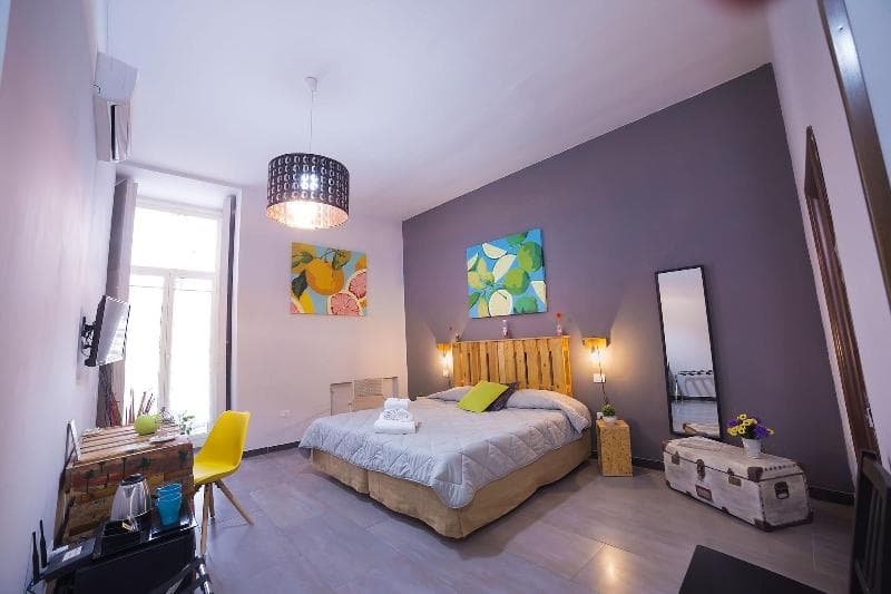 B&B Le 4 Stagioni Dante’S Suites photo 1
