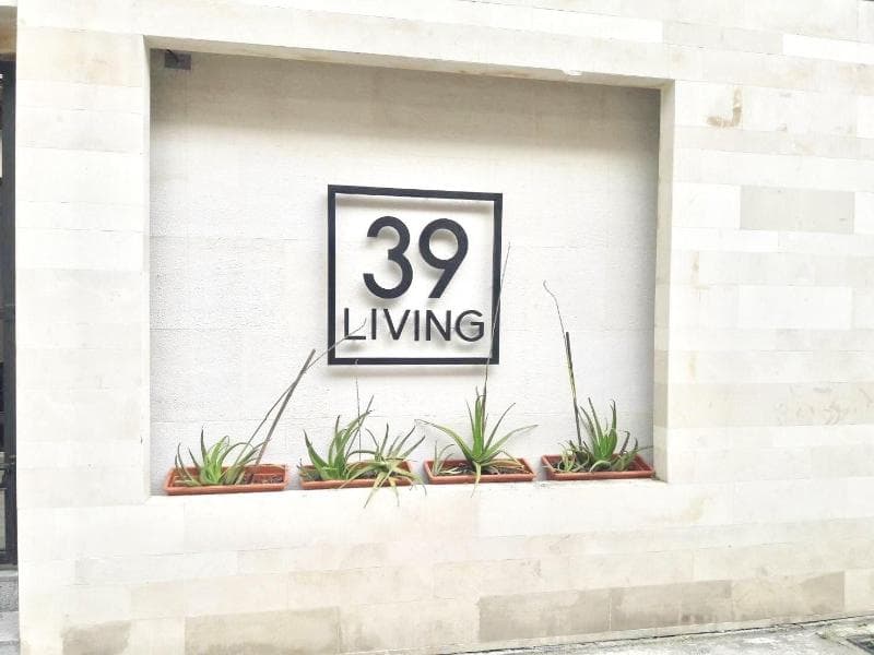 39 Living 3