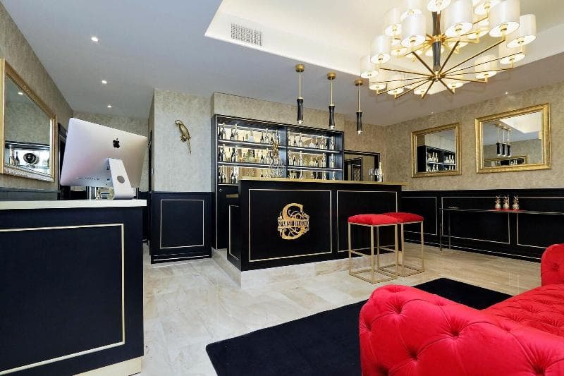 Spanish Diamond Luxury Suites & Jacuzzi main