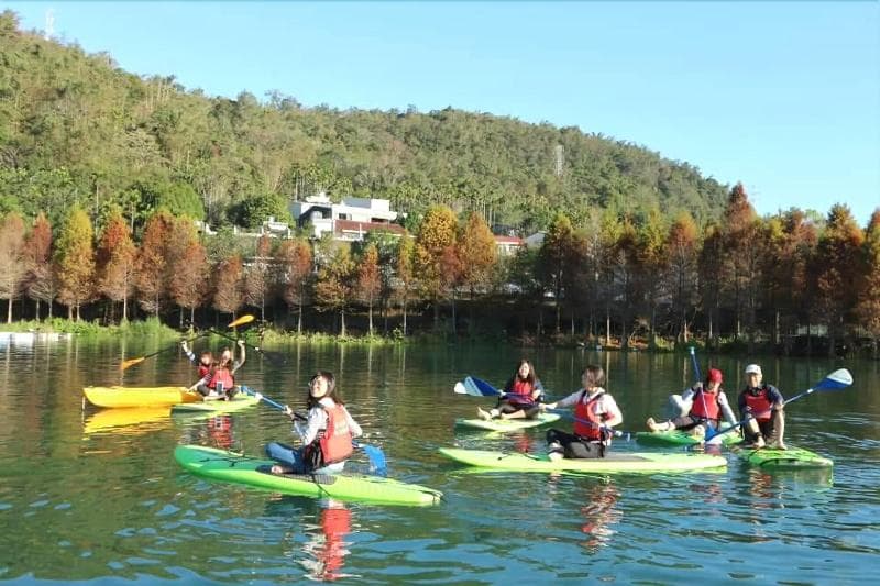 Sun Moon Lake Friday Inn Backpacking main