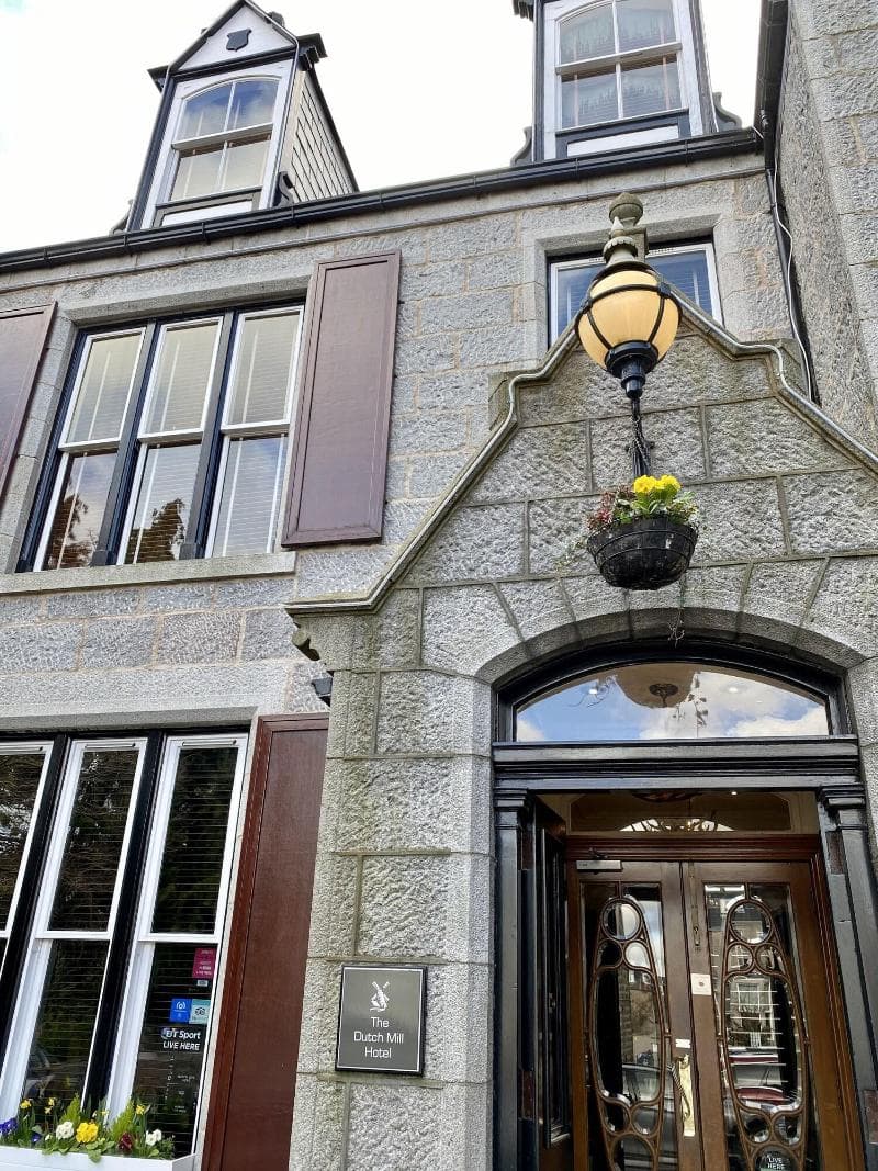 The Dutch Mill Hotel 5