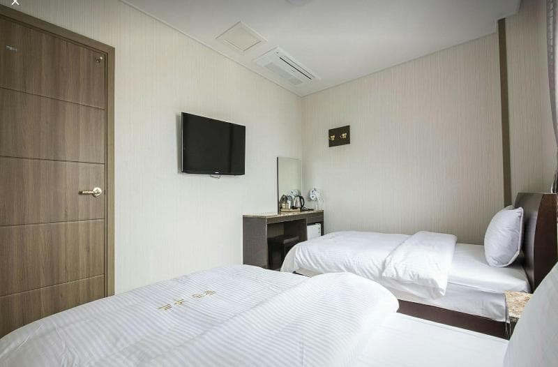 Golden Park Hotel 4