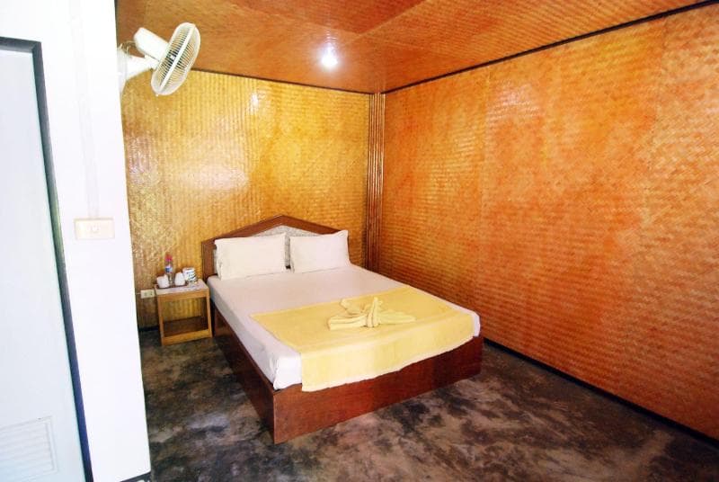 Lanta Coral Beach Resort 4