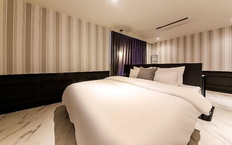 Brown Dot Hotel Nampo Chungmu main
