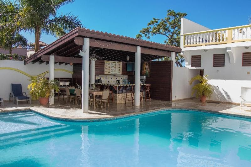 West Bay Colonial 3