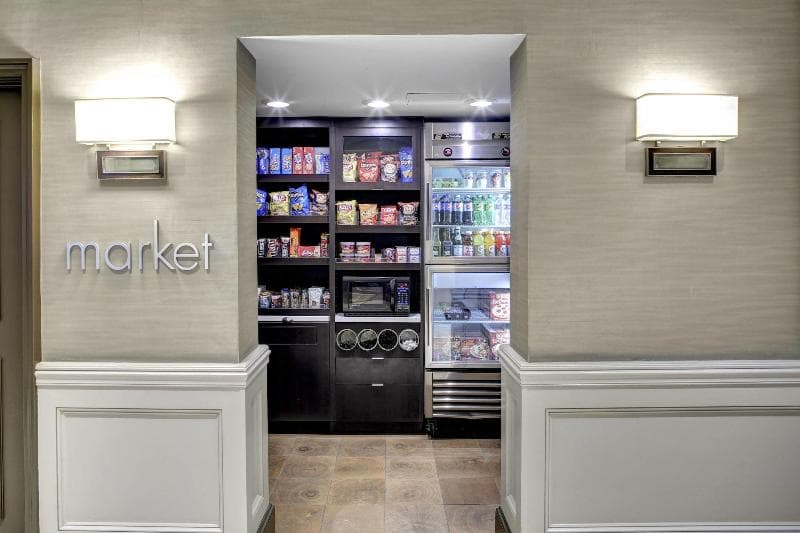 Courtyard By Marriott New Haven At Yale 2