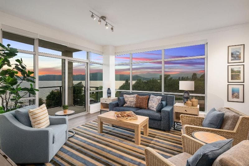 One Lakeside 3