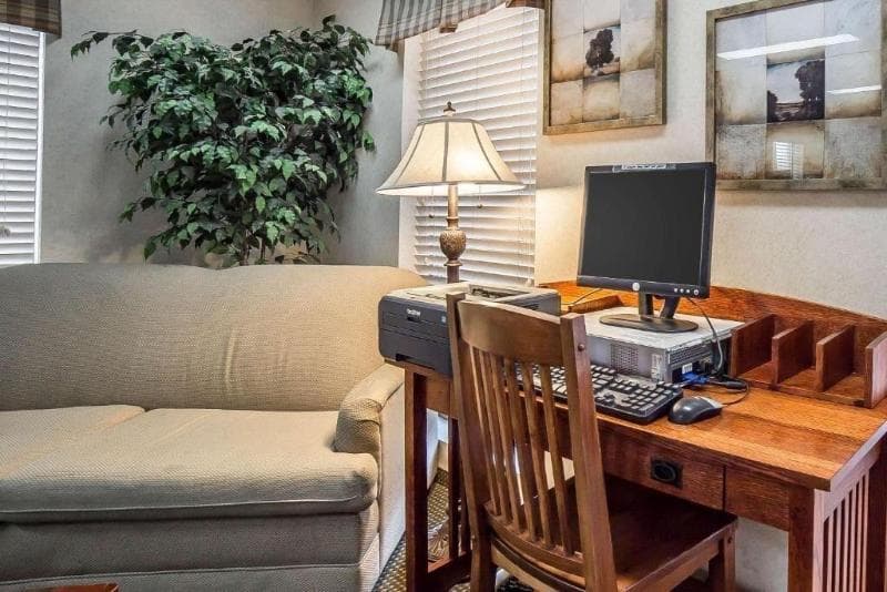 Americas Best Value Inn Sandpoint main