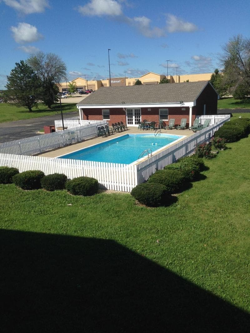 First Heritage Inn Rantoul photo 1