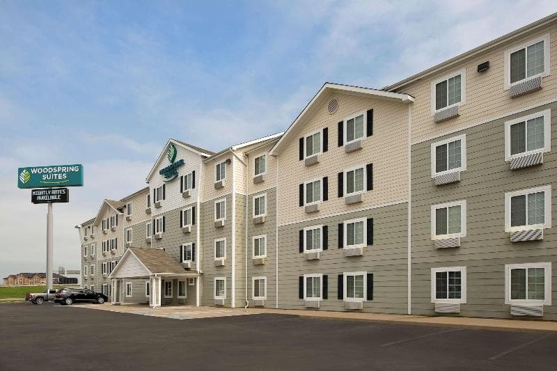 Woodspring Suites Waco 4