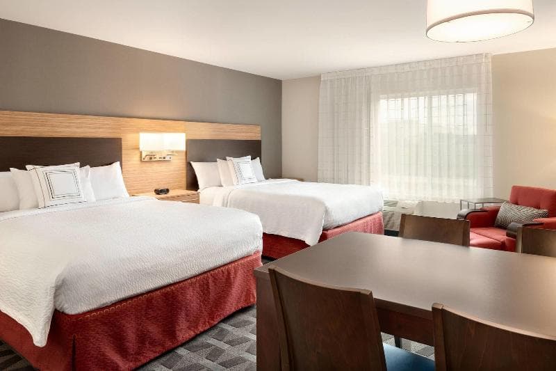 Towneplace Suites By Marriott Milwaukee Grafton 4