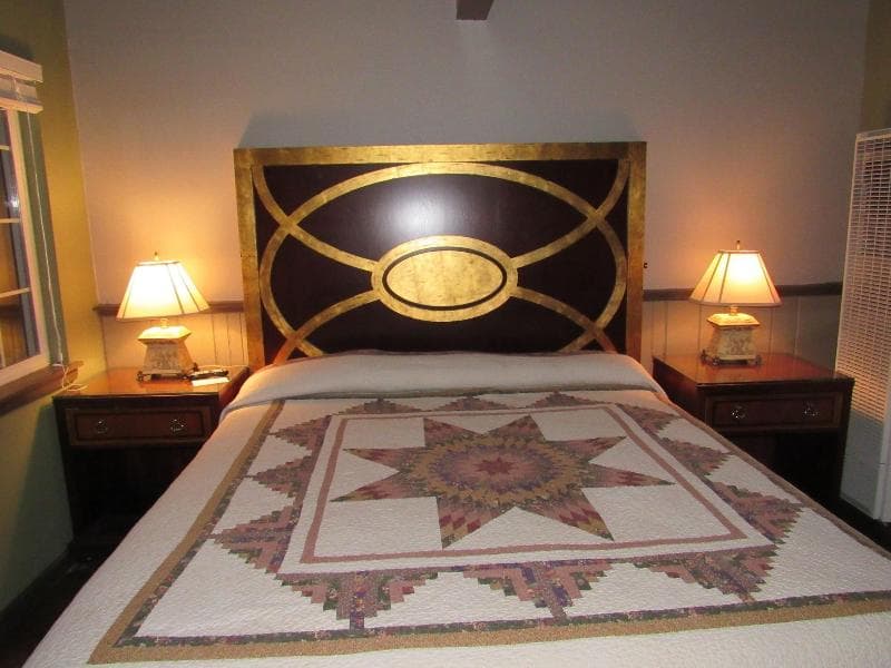 Emerald Bay Lodge 2