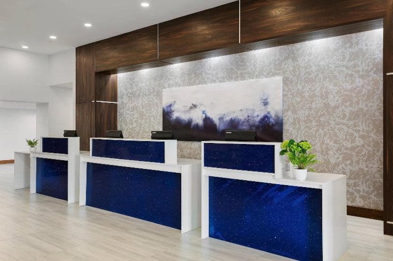 Delta Hotels By Marriott Indianapolis Airport 5