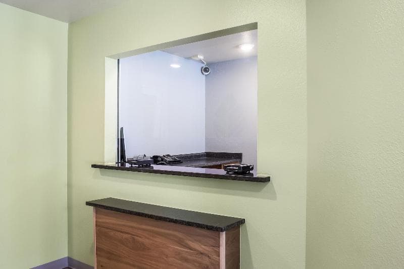 Woodspring Suites Abilene 3