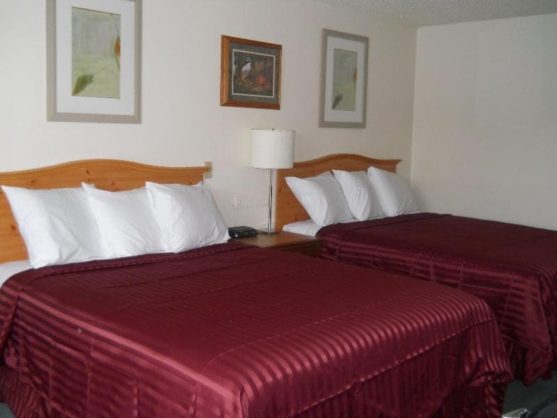 Oyster Bay Inn & Restaurant 4