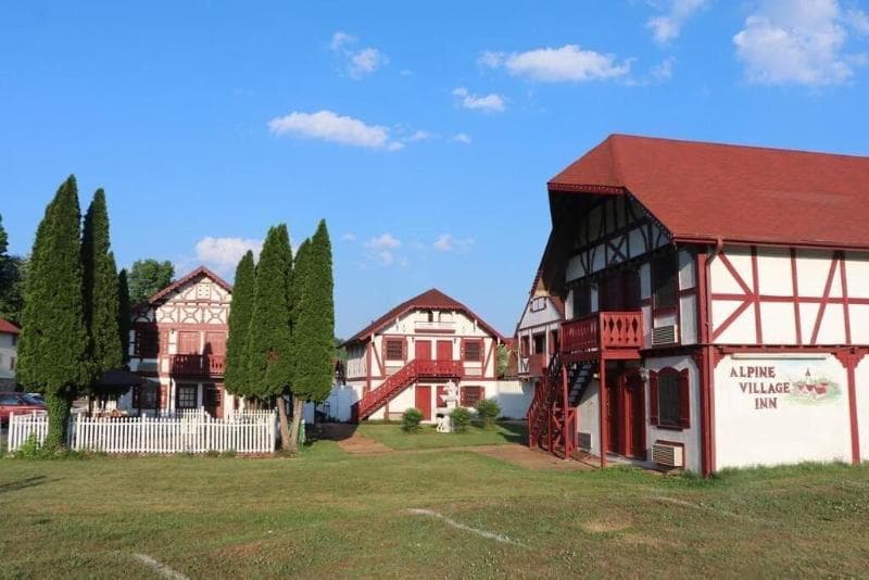 Helen Alpine Village Inn 3