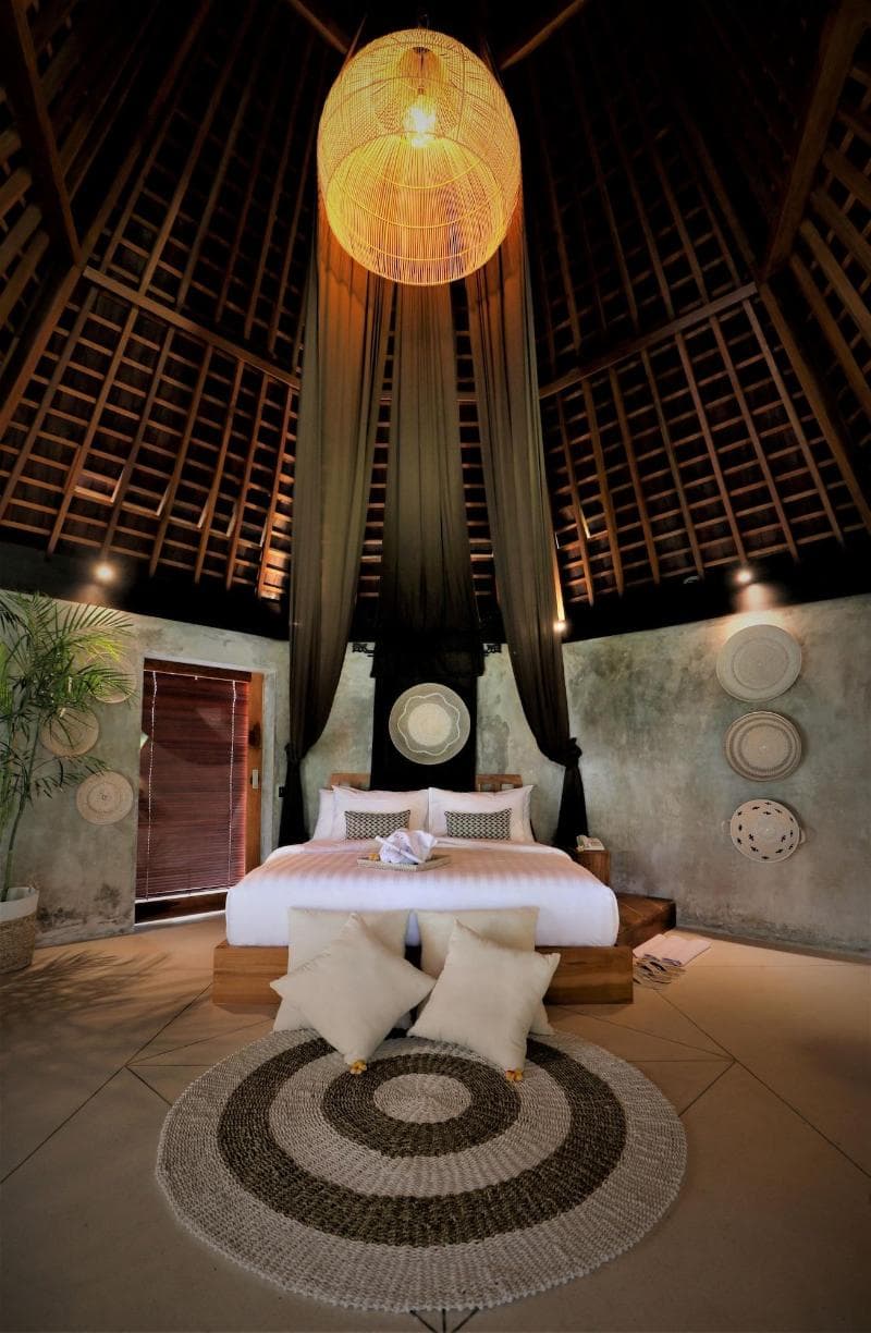 The Sender Pool Suite 3
