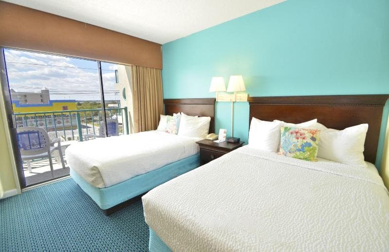 Cayman Suites Hotel 3
