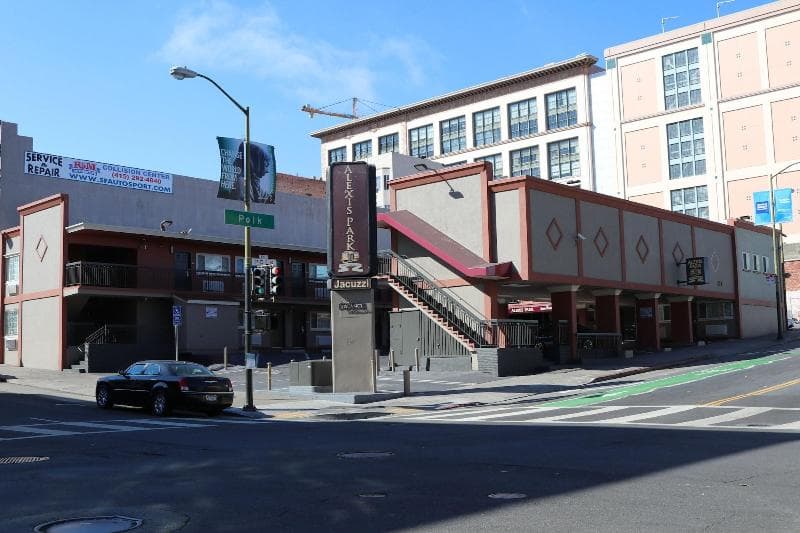 Alexis Park Tenderloin 3