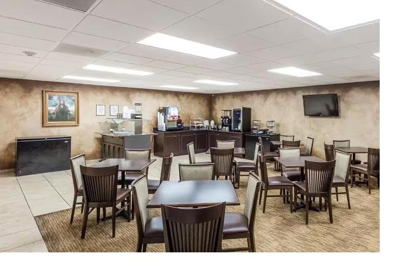 Angel Inn Near Imax, A Travelodge By Wyndham 4