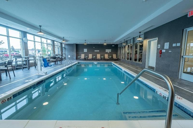 Courtyard By Marriott Toledo West 3