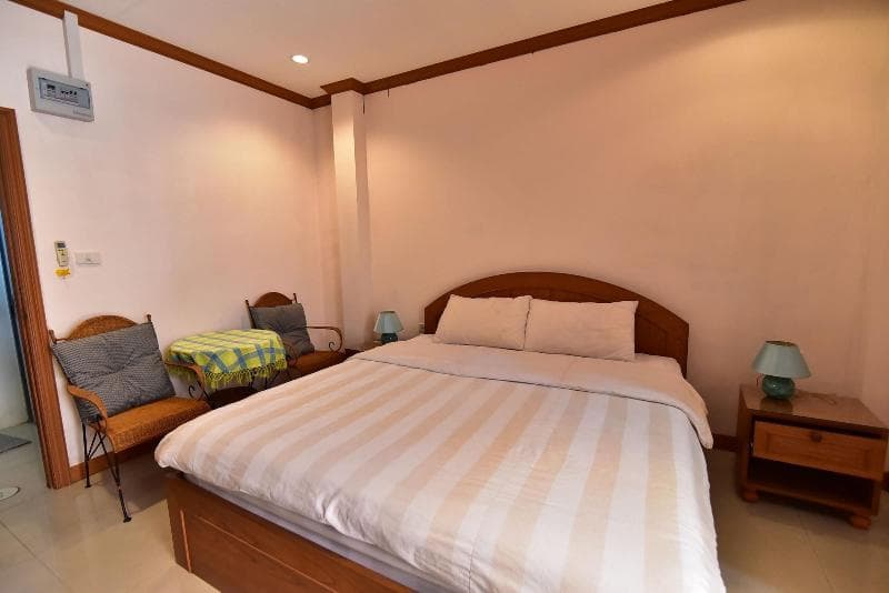 Thip's House 5