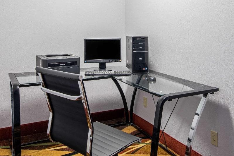 Quality Inn & Suites main