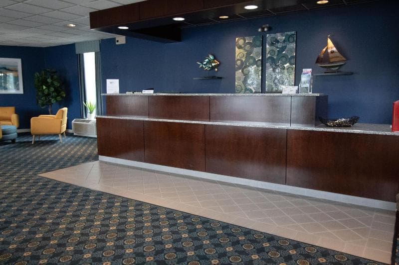 Seaport Inn & Marina 5