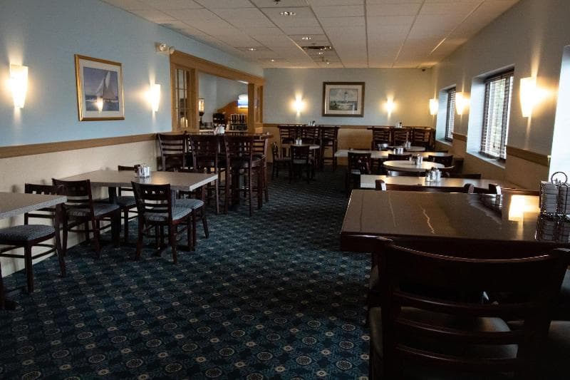Seaport Inn & Marina 3