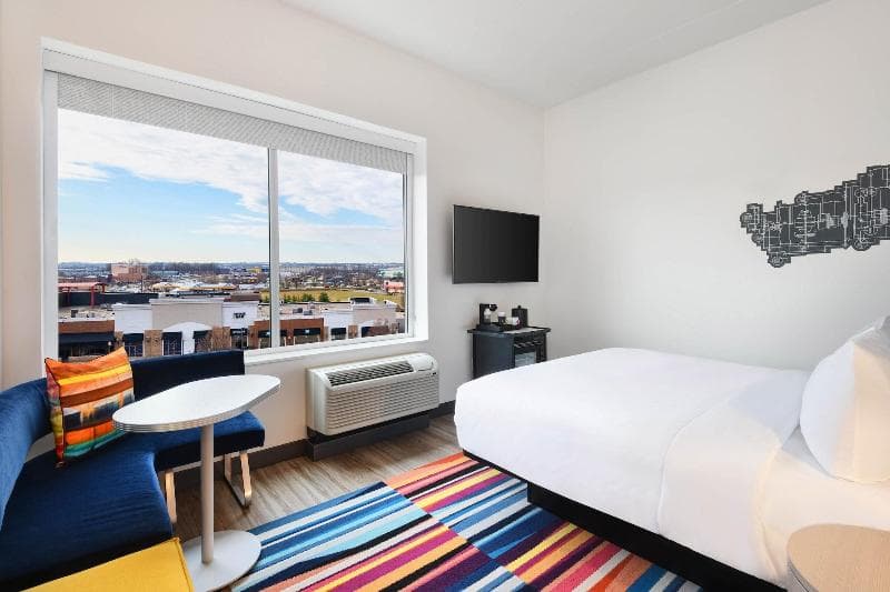 Aloft Cincinnati West Chester 4