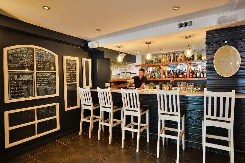 Auberge Du Carre St Louis 3