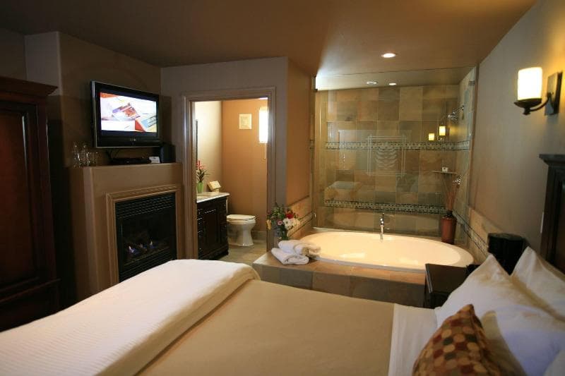 Secrets Inn Tahoe 3