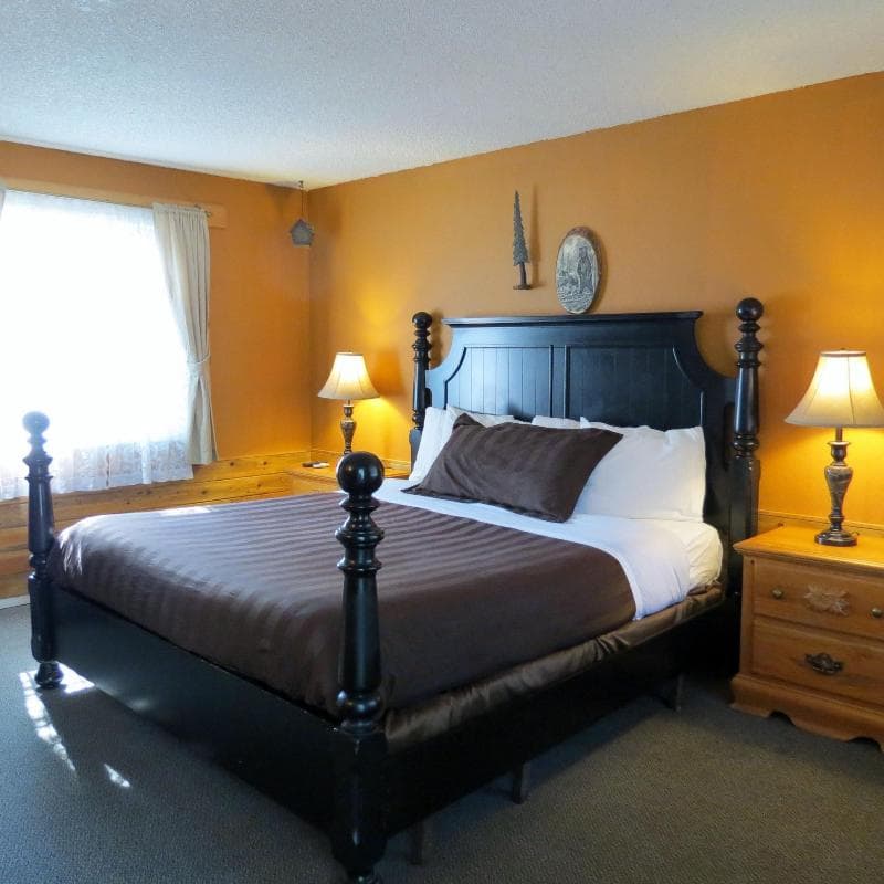 Shasta Inn 4