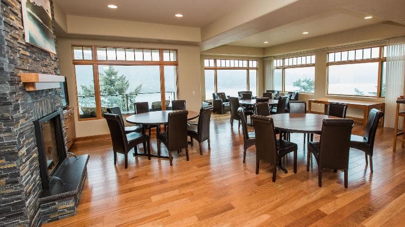 Columbia Cliff Villas Hood River main