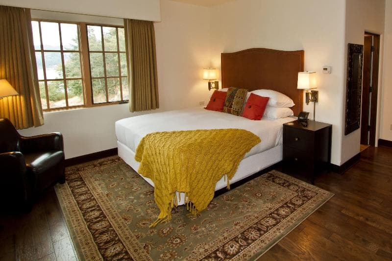 Columbia Cliff Villas Hood River 5