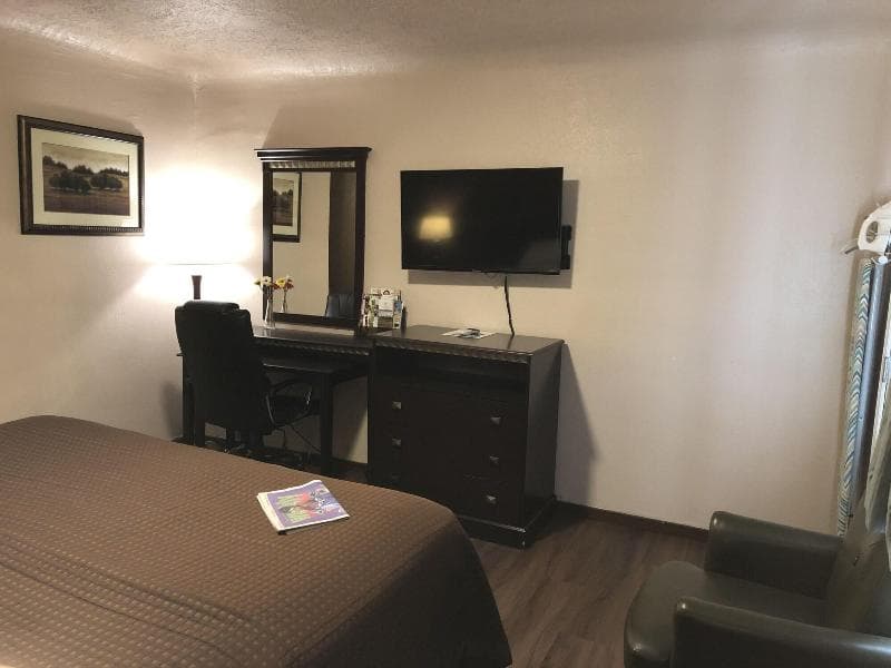 Value Inn Eugene 3