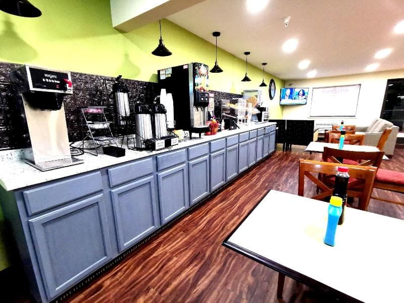 Travel Inn And Suites main