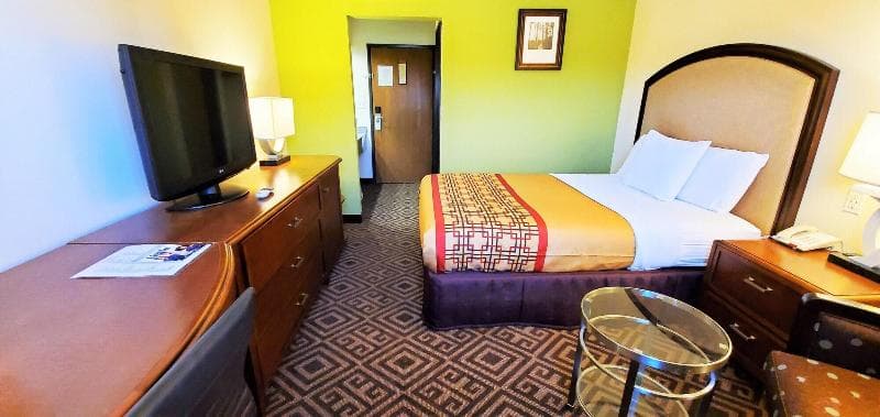 Travel Inn And Suites photo 1