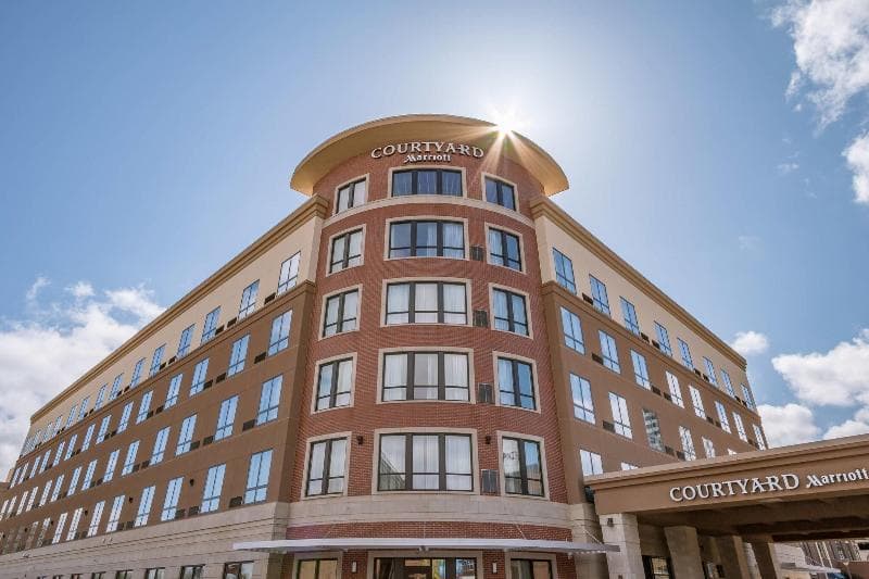 Courtyard South Bend Downtown 1