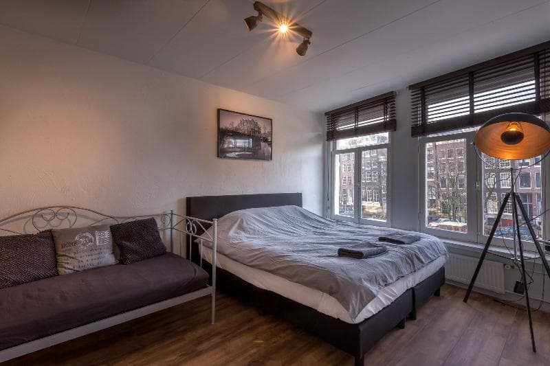 Hotel Canalview 4