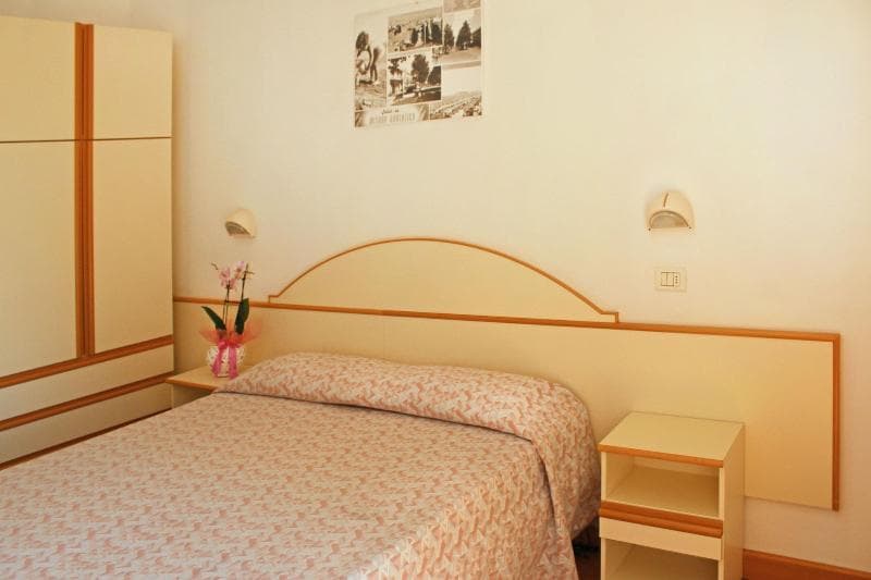 Hotel Silvia 4