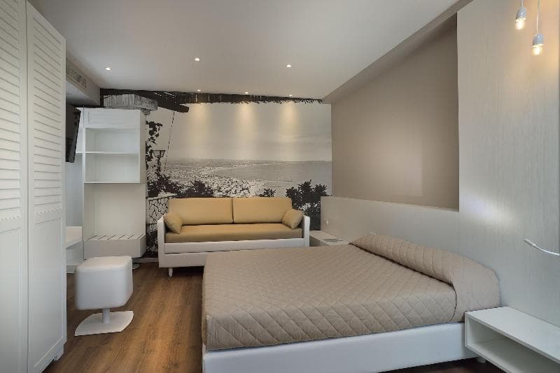 Embassy Hotel & Spa 4