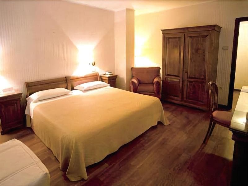 Hotel Diana 4