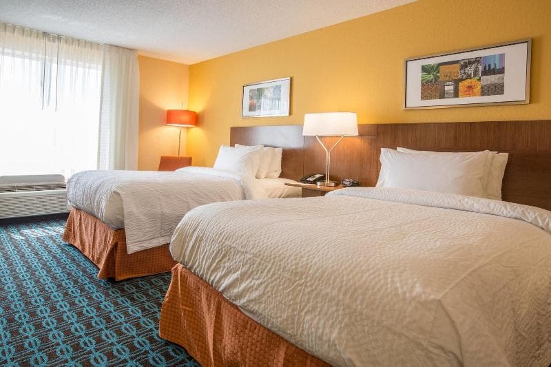 Fairfield Inn & Suites Columbus 4